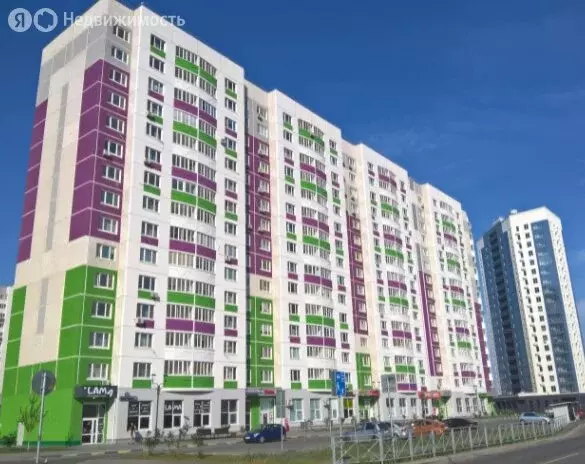 3-комнатная квартира: Тюмень, улица Валентины Трофимовой, 13 (92.3 м) - Фото 1