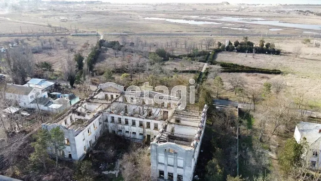 Участок в Крым, Сакский район, Лесновское с/пос, с. Прибрежное ул. ... - Фото 1