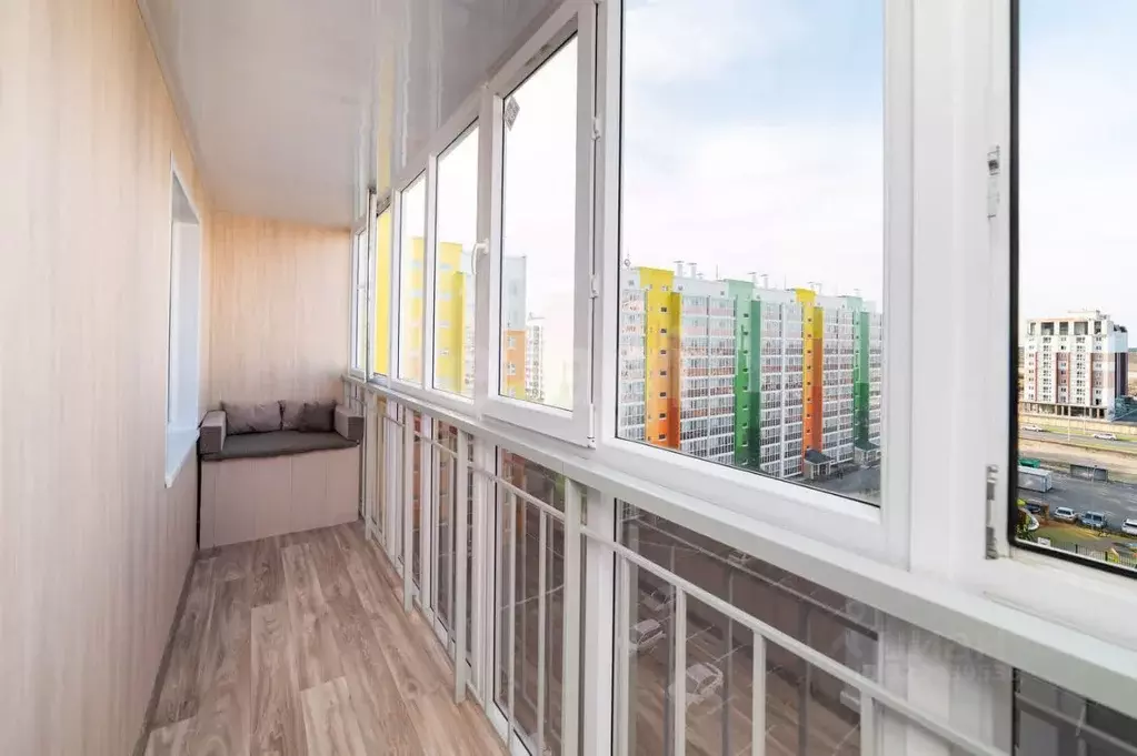 2-к кв. Курганская область, Курган Заозерный жилрайон, 7-й мкр, 14 ... - Фото 1