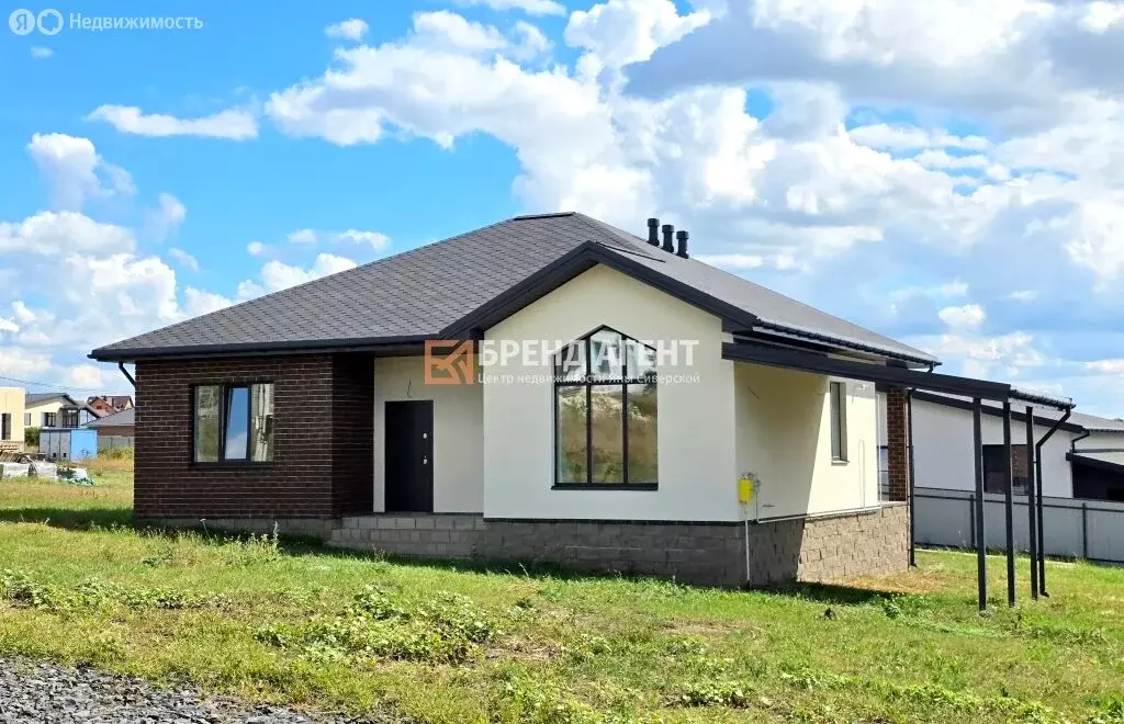 Дом в село Шагаровка, Угловая улица, 3А (125 м) - Фото 1