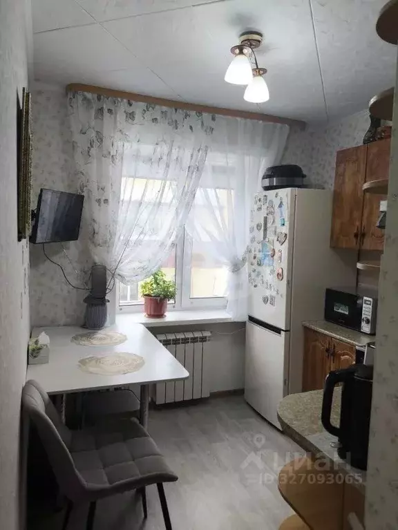 2-к кв. Сахалинская область, Углегорск Заводская ул., 17 (44.3 м) - Фото 1