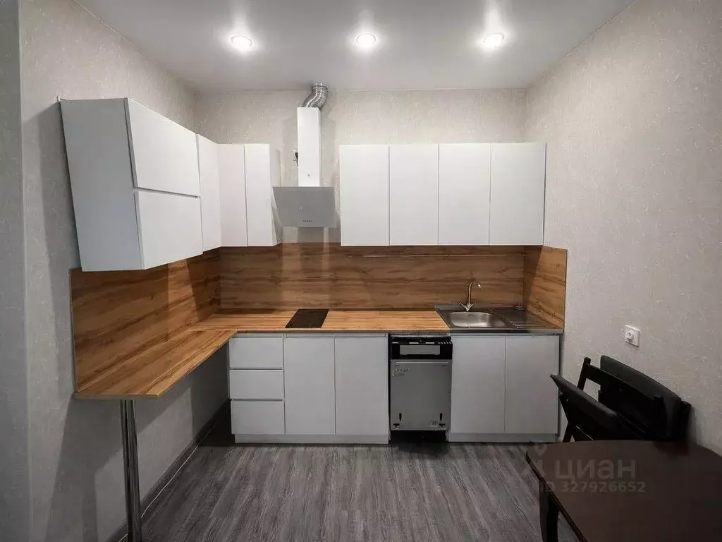 2-к кв. Приморский край, Владивосток ул. Сочинская, 12 (43.8 м) - Фото 1