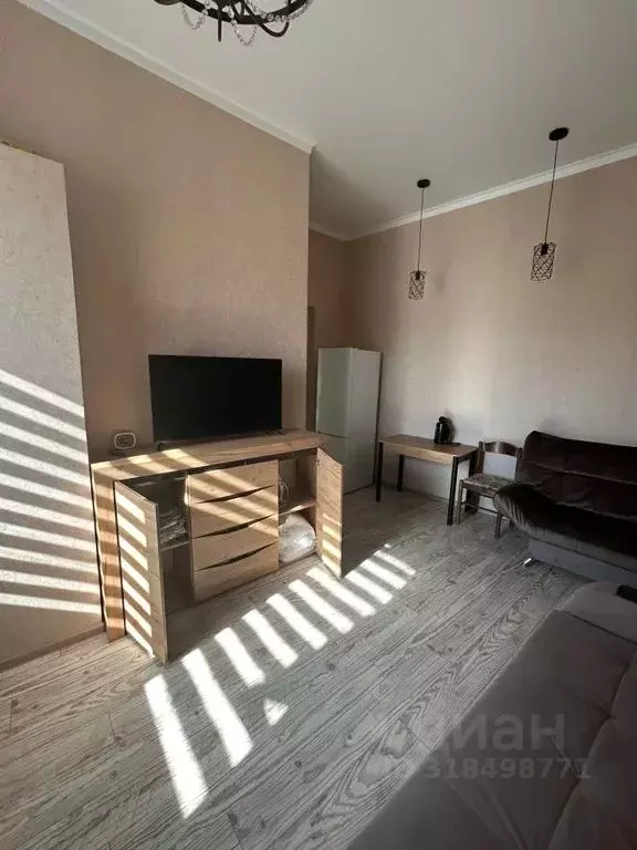 1-к кв. Крым, Евпатория ул. Имени Володи Дубинина, 2/9 (25.0 м) - Фото 0
