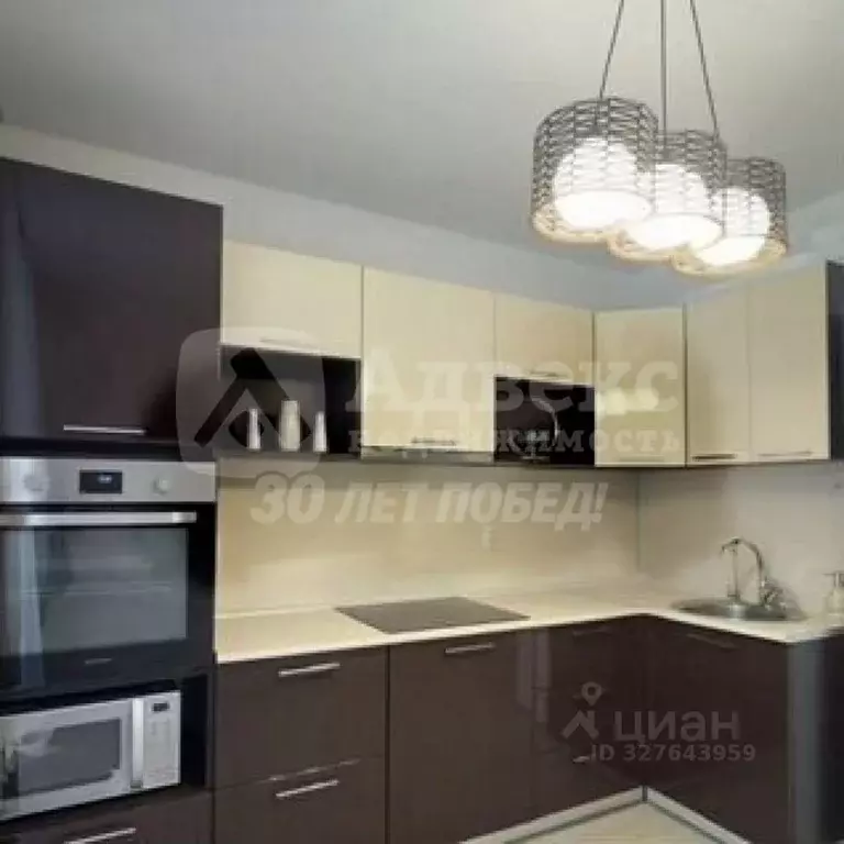 2-к кв. Тюменская область, Тюмень ул. Александра Протозанова, 12к1 ... - Фото 1