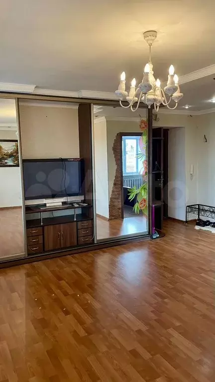 2-к. квартира, 60 м, 7/10 эт. - Фото 1