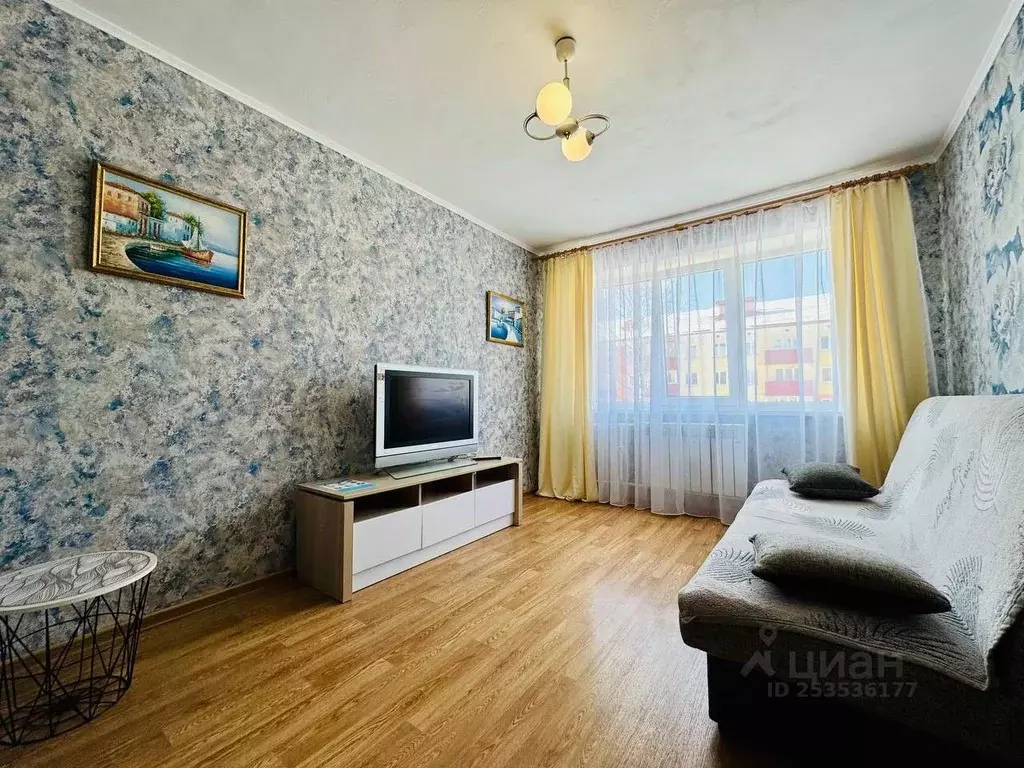 1-к кв. Кемеровская область, Междуреченск просп. 50 лет Комсомола, 5 ... - Фото 0