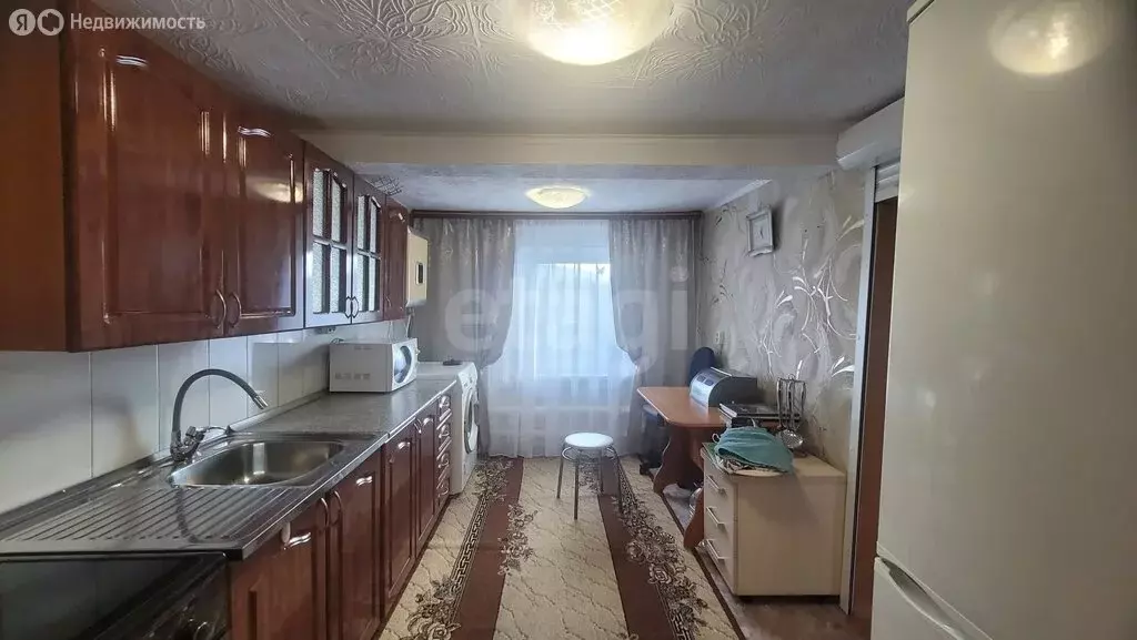 Дом в Челябинская область, Саткинский муниципальный округ, рабочий ... - Фото 2