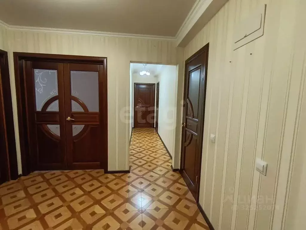 3-к кв. Ямало-Ненецкий АО, Салехард ул. Имени Василия Подшибякина, 46Б ... - Фото 1