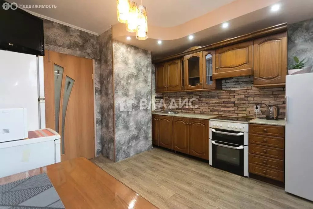 4-комнатная квартира: Свободный, улица Кирова, 95 (102 м) - Фото 0