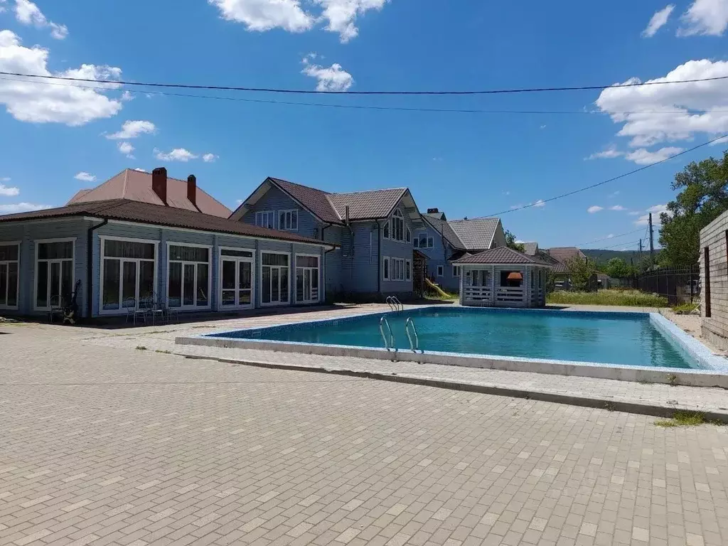 Дом в Краснодарский край, Горячий Ключ ул. Береговая, 48 (179 м) - Фото 2