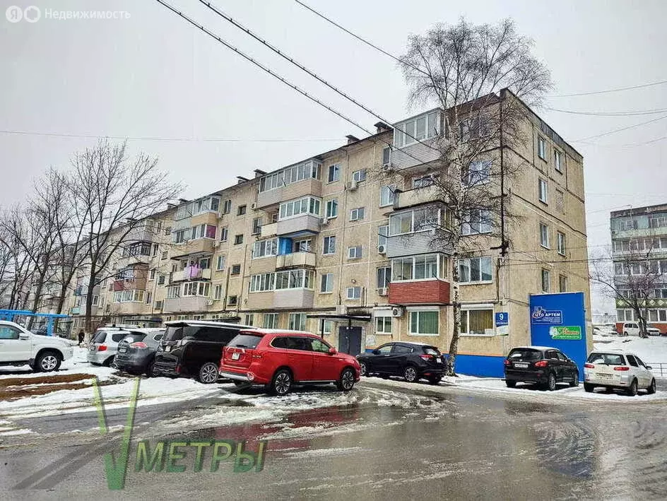 4-комнатная квартира: Артём, Херсонская улица, 9 (61.5 м) - Фото 1
