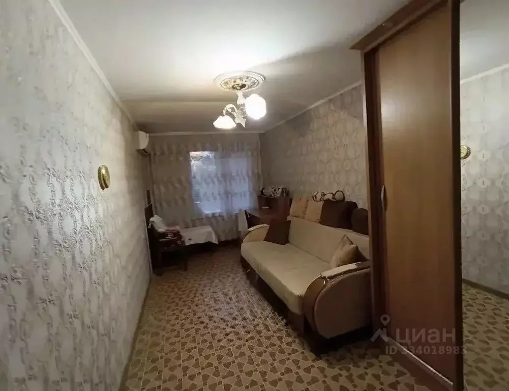 2-к кв. Крым, Армянск Имени Генерала Васильева мкр, 9 (46.0 м) - Фото 1