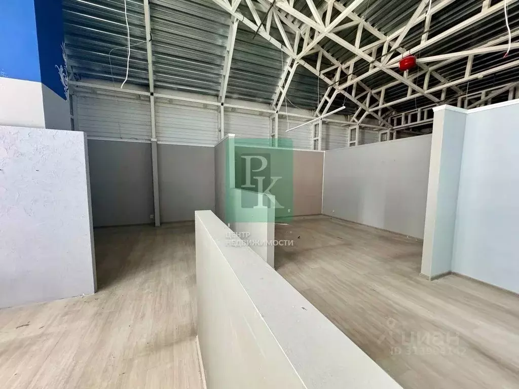 Торговая площадь в Севастополь бул. Гидронавтов, 60 (4000 м) - Фото 1