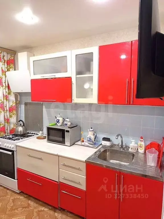 2-к кв. Ярославская область, Рыбинск ул. Кустова, 8 (49.3 м) - Фото 1