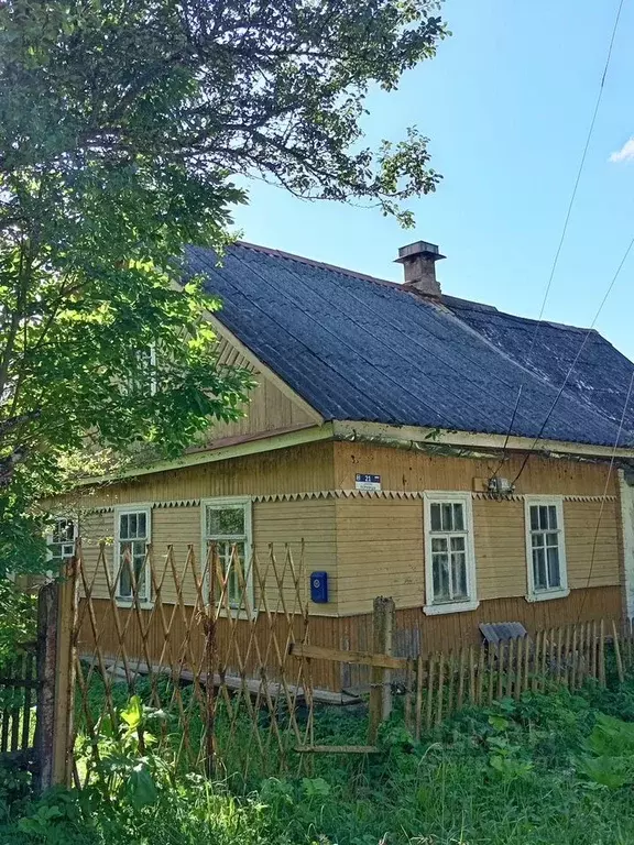 Дом в Ленинградская область, Сланцевский район, Новосельское с/пос, д. ... - Фото 1