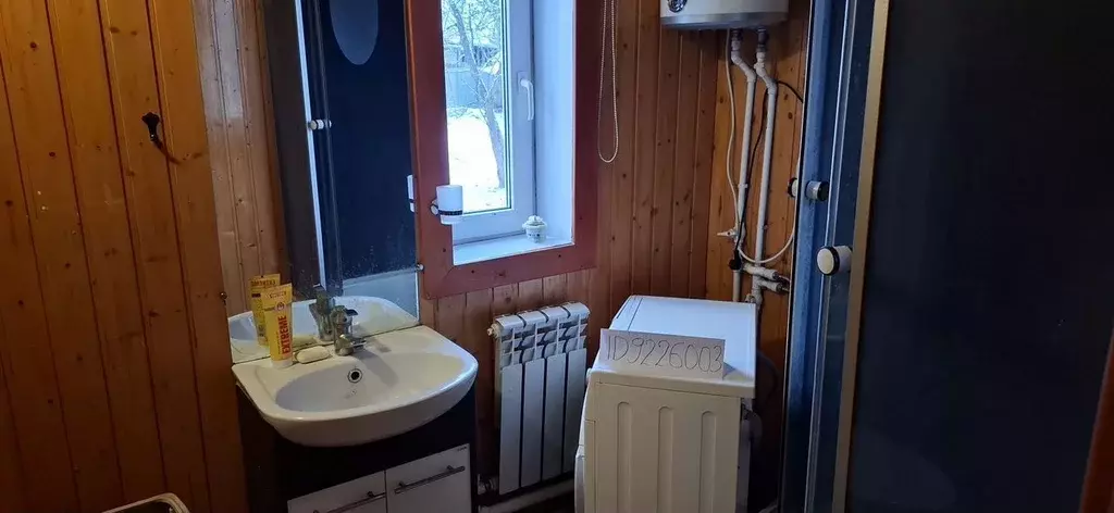 Дом в Ленинградская область, Лужский район, Заклинское с/пос, д. Нелаи ... - Фото 1