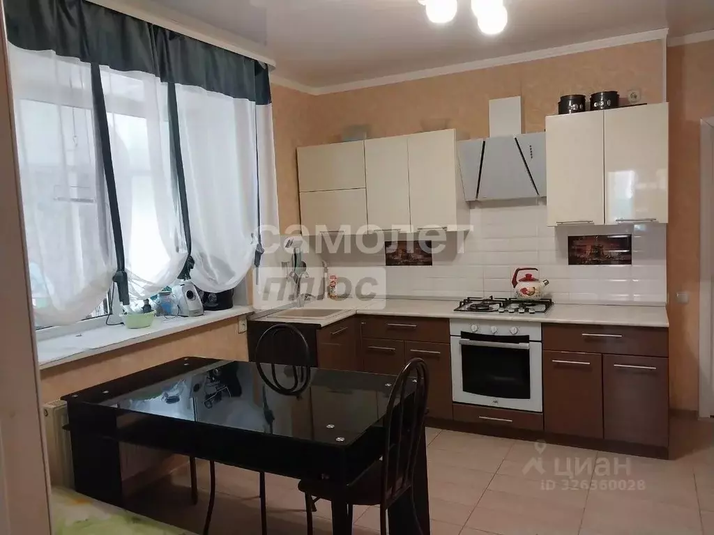 Дом в Краснодарский край, Кореновский район, Дядьковская ст-ца ... - Фото 1