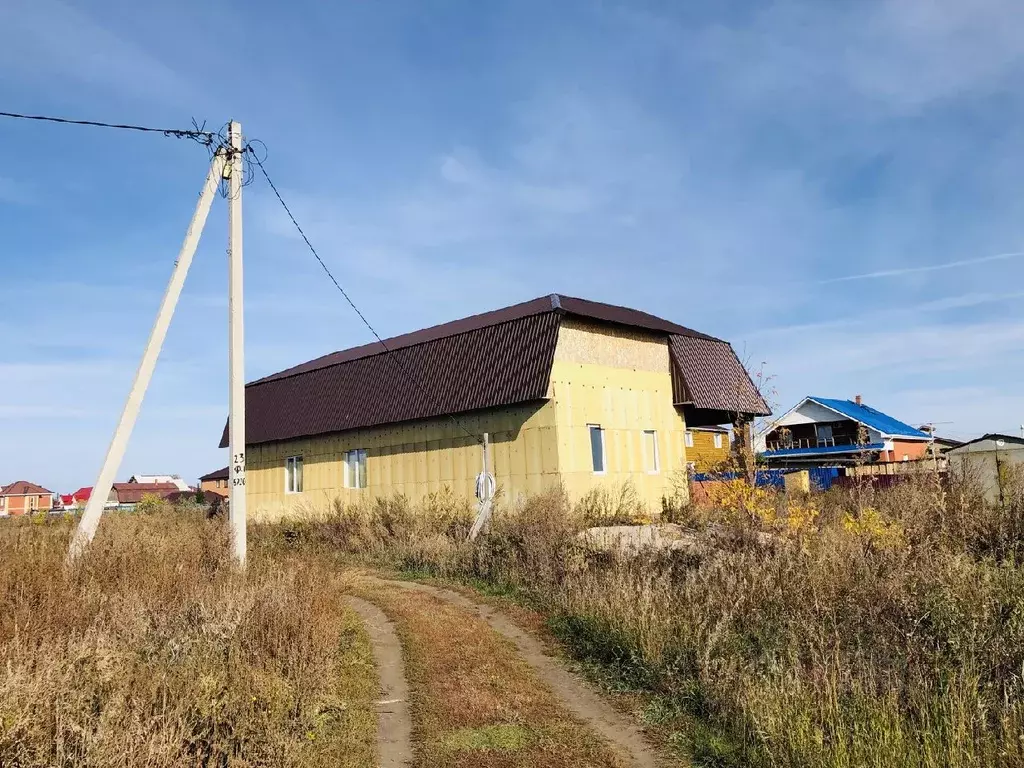 Коттедж в Омская область, Омский район, Лузинское с/пос, д. Приветная  ... - Фото 1