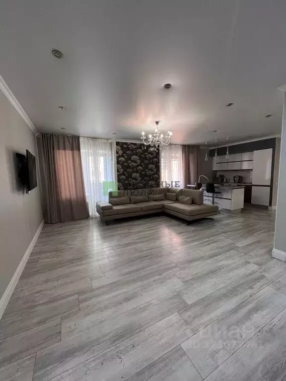 3-к кв. Красноярский край, Красноярск Ботанический бул., 15 (110.0 м) - Фото 1