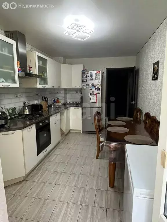 1-комнатная квартира: Саратов, улица Измайлова, 10 (49.1 м) - Фото 1