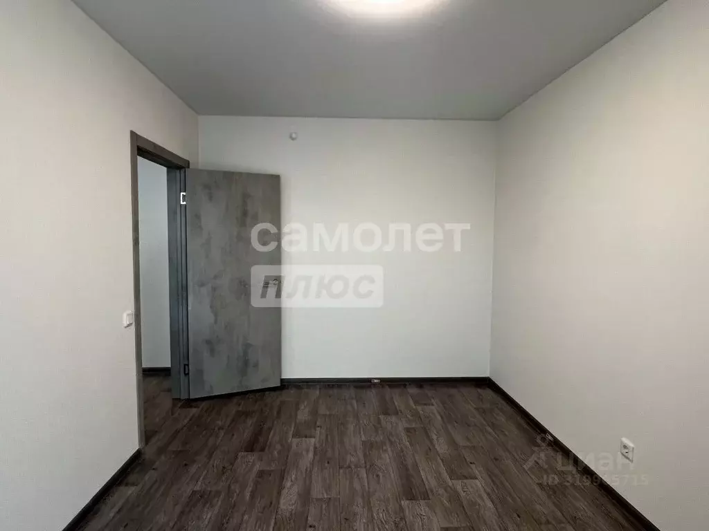 1-к кв. Челябинская область, Челябинск ул. Блюхера, 125В (35.8 м) - Фото 1