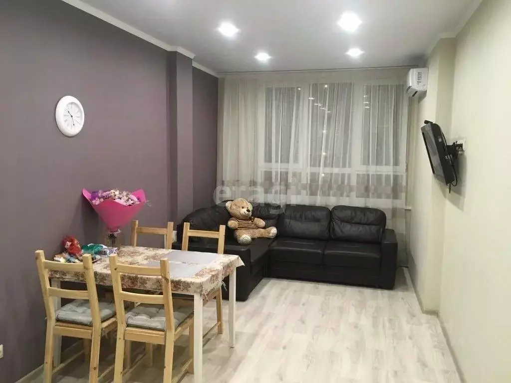 1-к кв. Белгородская область, Белгород ул. Есенина, 9к3 (50.0 м) - Фото 1