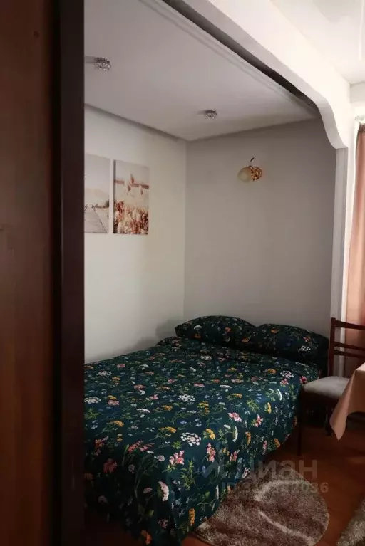 1-к кв. Свердловская область, Екатеринбург ул. Серова, 2 (38.0 м) - Фото 0