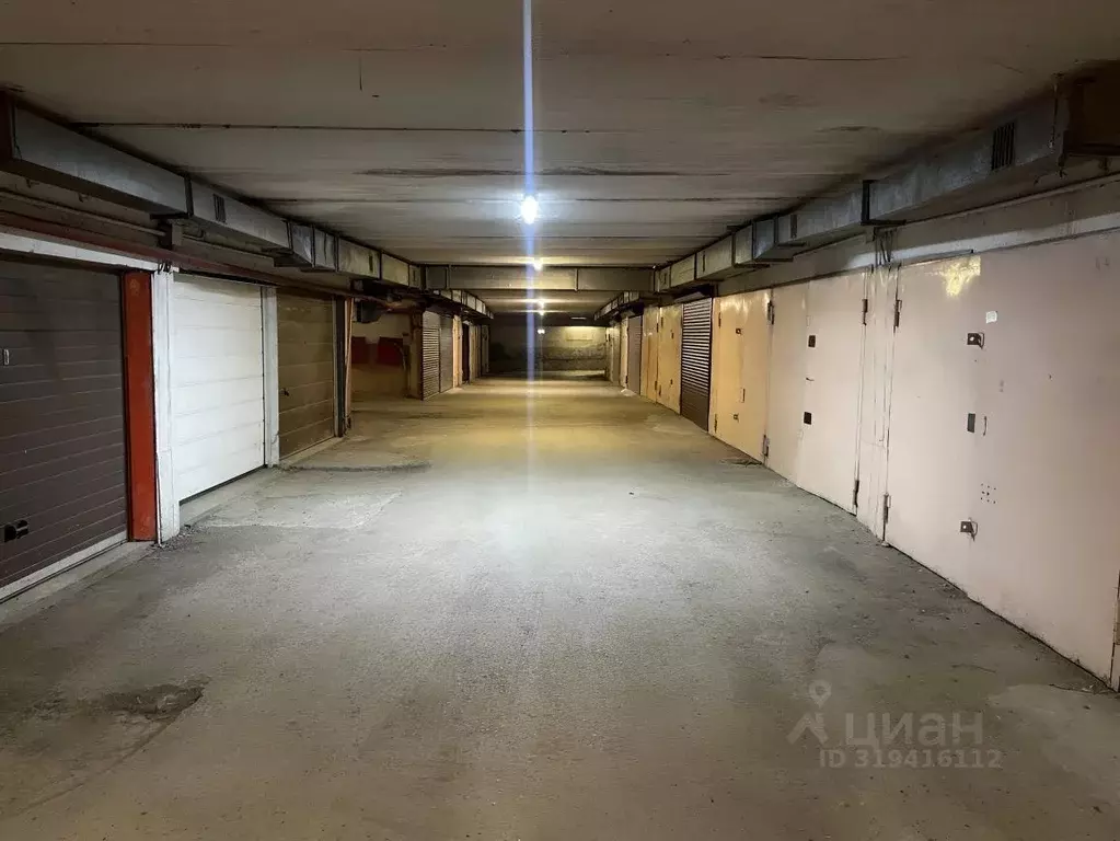 Гараж в Свердловская область, Екатеринбург ул. Тверитина, 36 (18 м) - Фото 1