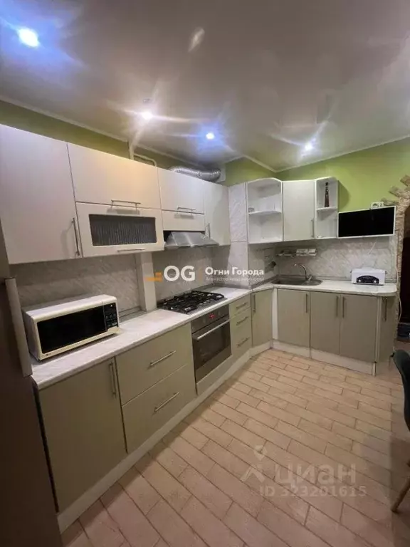 3-к кв. Брянская область, Брянск Авиационная ул., 21 (63.7 м) - Фото 2