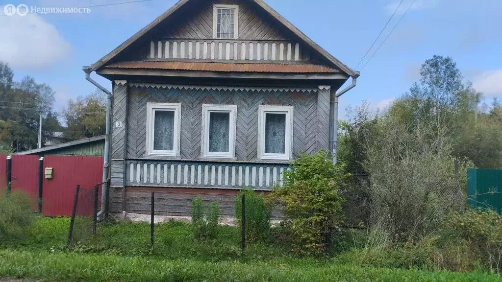 Дом в Новгородская область, рабочий посёлок Крестцы, Красноармейская ... - Фото 0