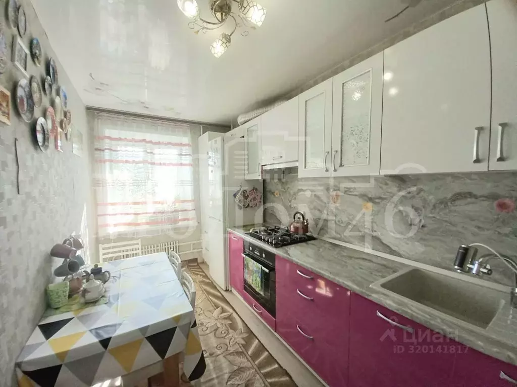 3-к кв. Курская область, Курск ул. Парижской Коммуны, 28/5 (60.3 м) - Фото 2