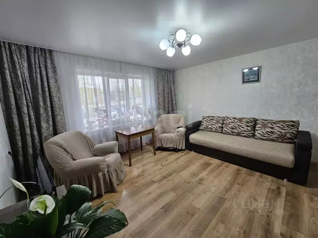 4-к кв. Кемеровская область, Калтан ул. Калинина, 16 (74.3 м) - Фото 1