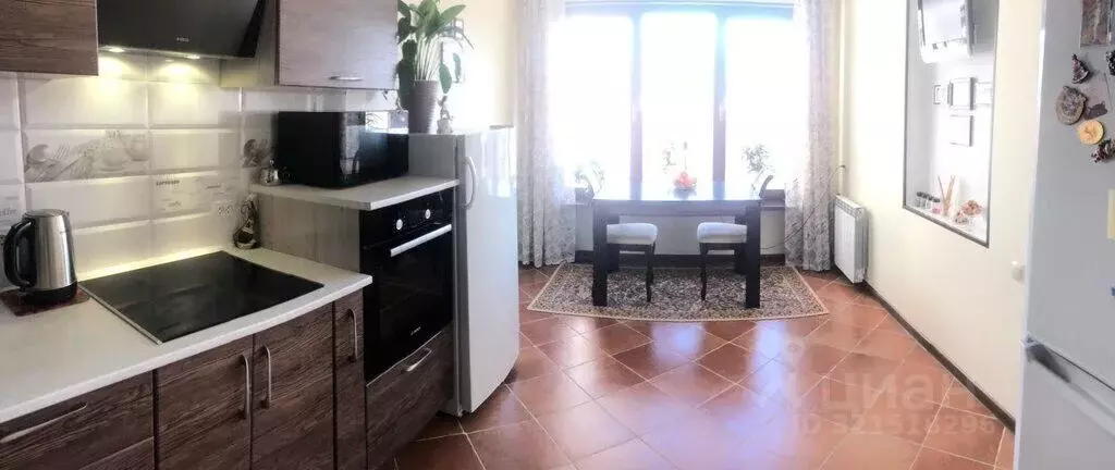 3-к кв. Красноярский край, Красноярск ул. Перенсона, 5А (87.0 м) - Фото 0