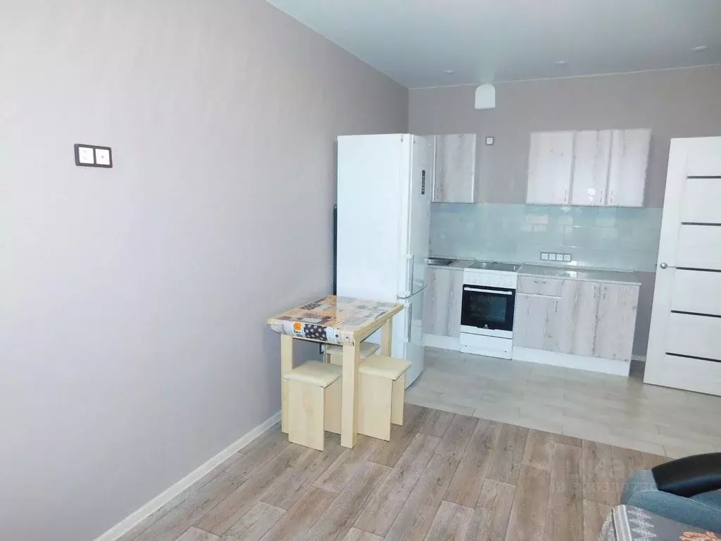 2-к кв. Алтайский край, Барнаул ул. Солнечная Поляна, 81 (40.1 м) - Фото 1