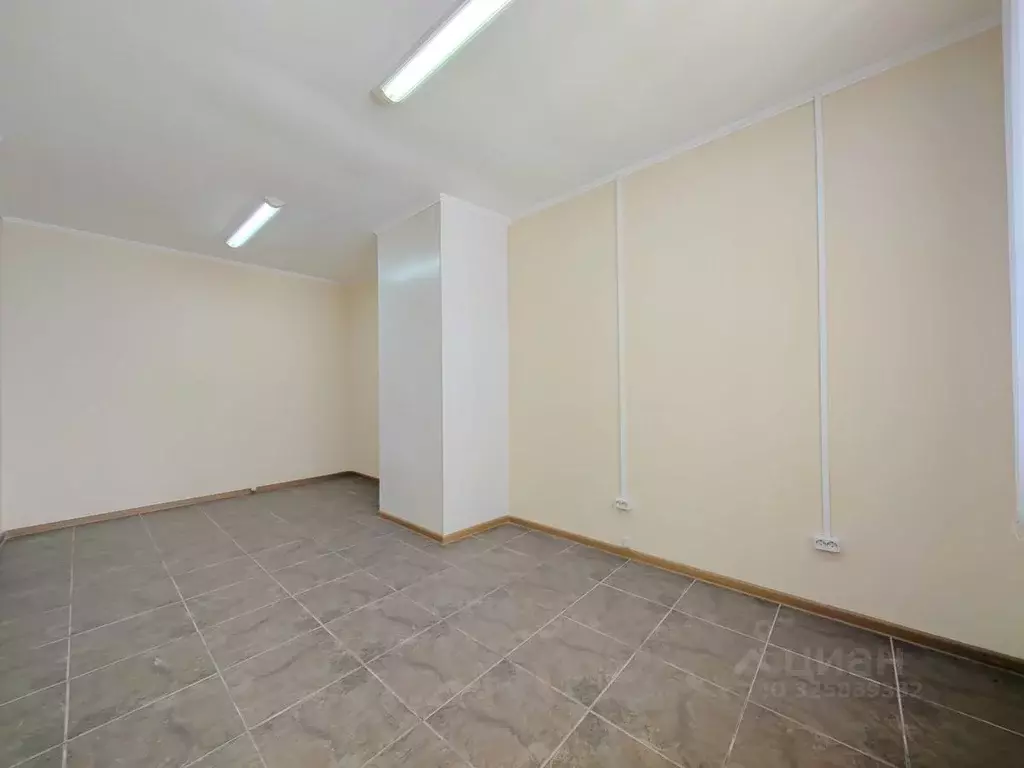 Помещение свободного назначения в Москва ул. Адмирала Лазарева, 47 (16 ... - Фото 2