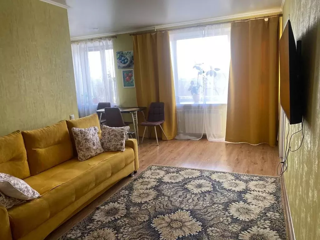 2-к кв. Омская область, Омск просп. Мира, 72 (42.8 м) - Фото 1