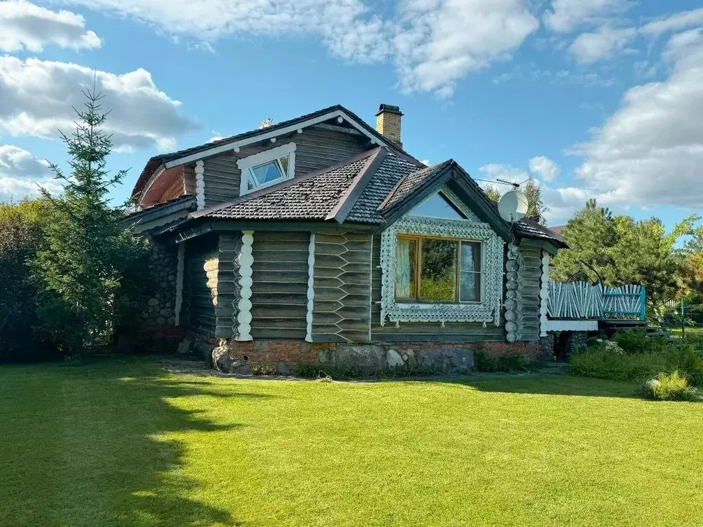 Дом в Новгородская область, Валдай ул. Белова, 3 (200 м) - Фото 1