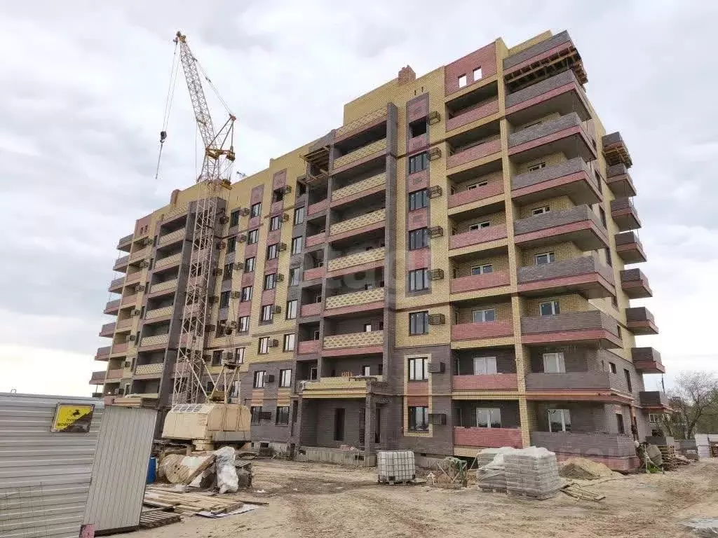 3-к кв. Калмыкия, Элиста ул. Хомутникова, 89 (89.0 м) - Фото 1
