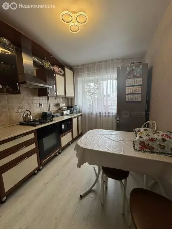 2-комнатная квартира: посёлок городского типа Камское Устье, улица ... - Фото 1