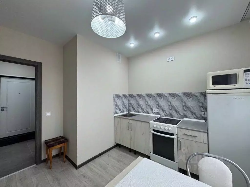 1-к кв. Ульяновская область, Ульяновск бул. Знаний, 4 (29.9 м) - Фото 1