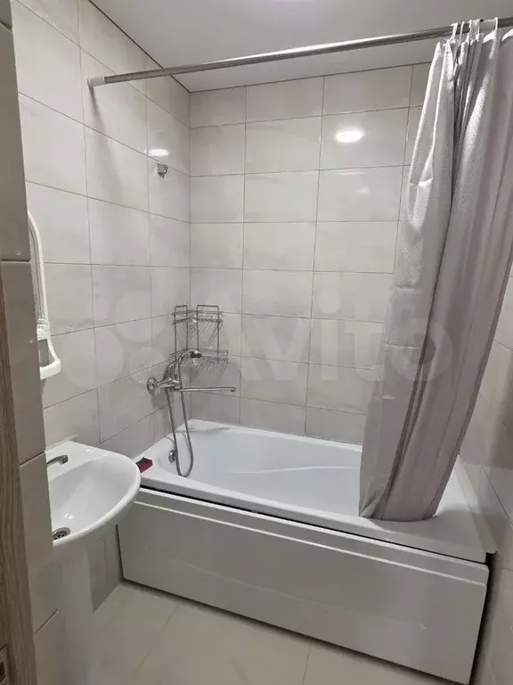 1-к. квартира, 42 м, 3/9 эт. - Фото 1