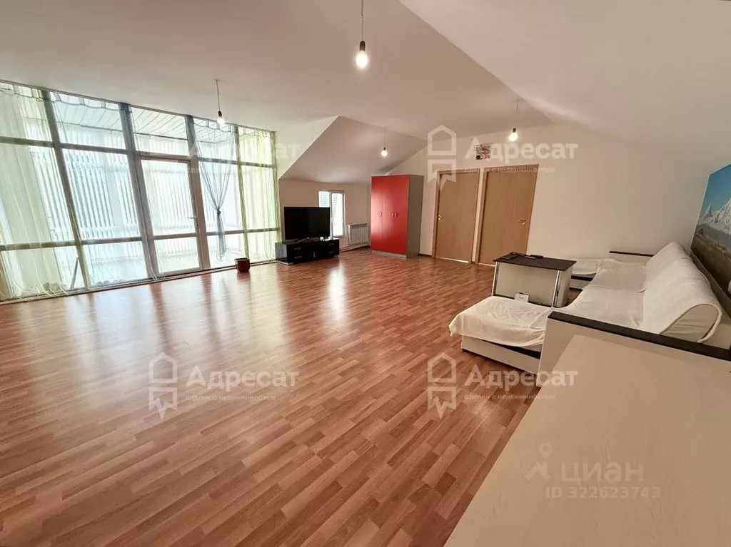 Дом в Волгоградская область, Волгоград ул. Семенова-Тян-Шанского (130 ... - Фото 2