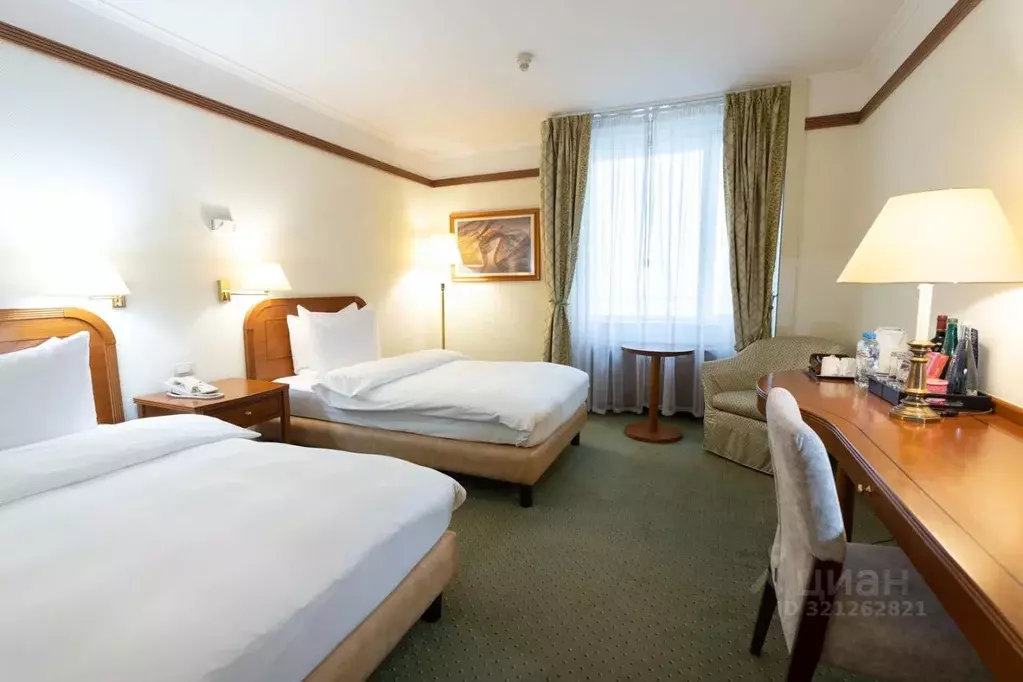 Комната Москва пл. Евразии, 2 (25.0 м) - Фото 2