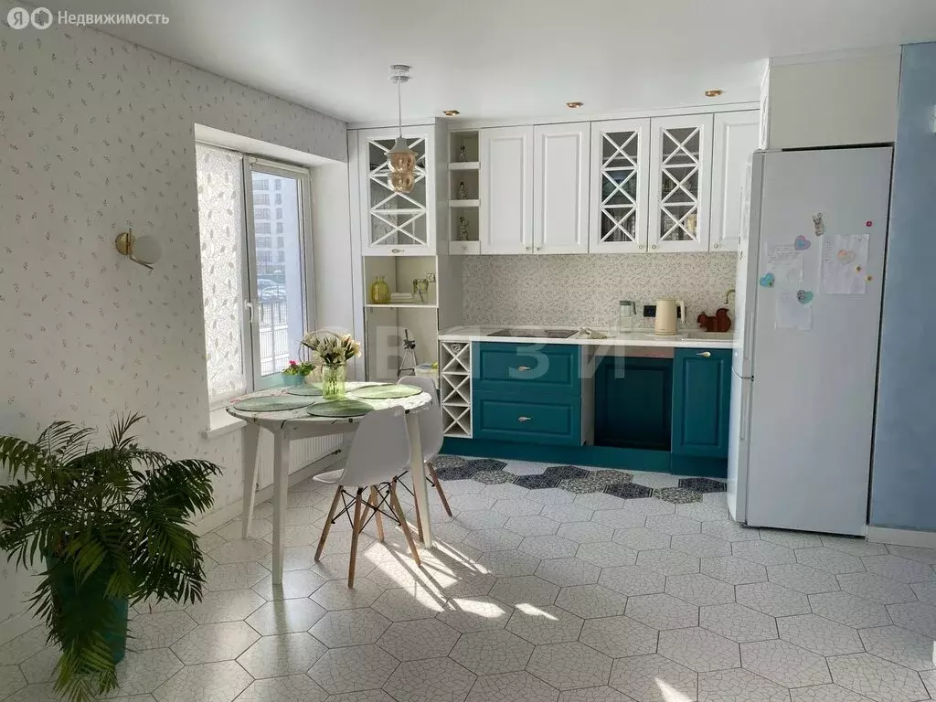 3-комнатная квартира: Тюмень, улица Николая Ростовцева, 26 (69.7 м) - Фото 1