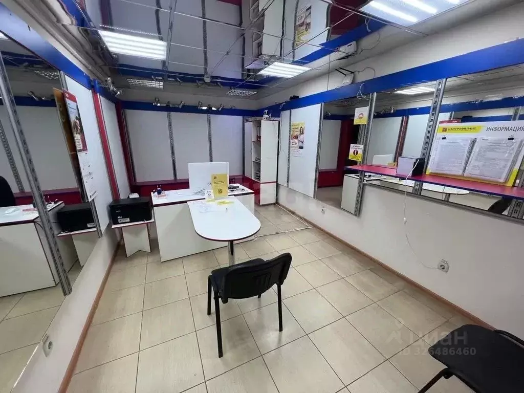 Торговая площадь в Крым, Джанкой ул. Толстого, 11 (20 м) - Фото 1