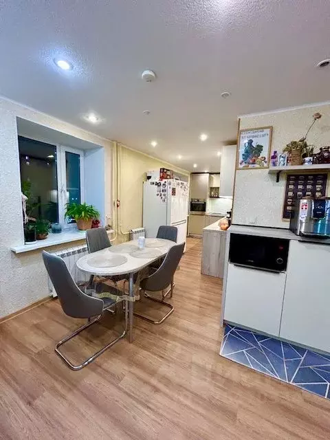 4-к кв. Мурманская область, Мурманск проезд Связи, 22 (88.0 м) - Фото 1