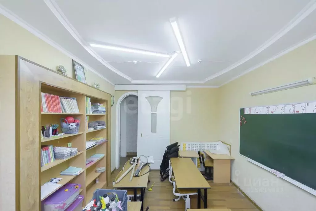 Офис в Тюменская область, Тюмень ул. Пермякова, 45 (94 м) - Фото 1