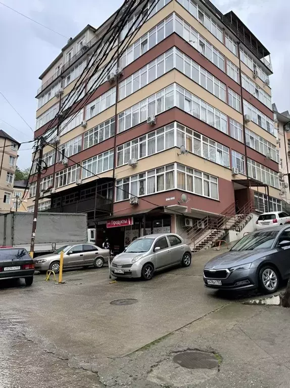 Торговая площадь в Краснодарский край, Сочи ул. Макаренко, 8Б/6 (75 м) - Фото 1