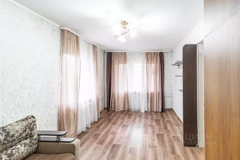 1-к кв. Омская область, Омск ул. Индустриальная, 6 (34.0 м) - Фото 1