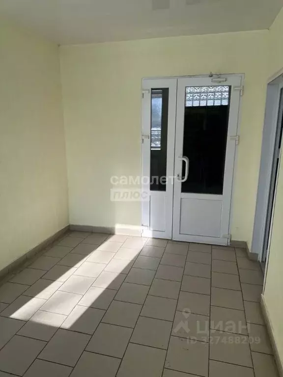 Склад в Курская область, Поселок Медвенка муниципальное образование, ... - Фото 2